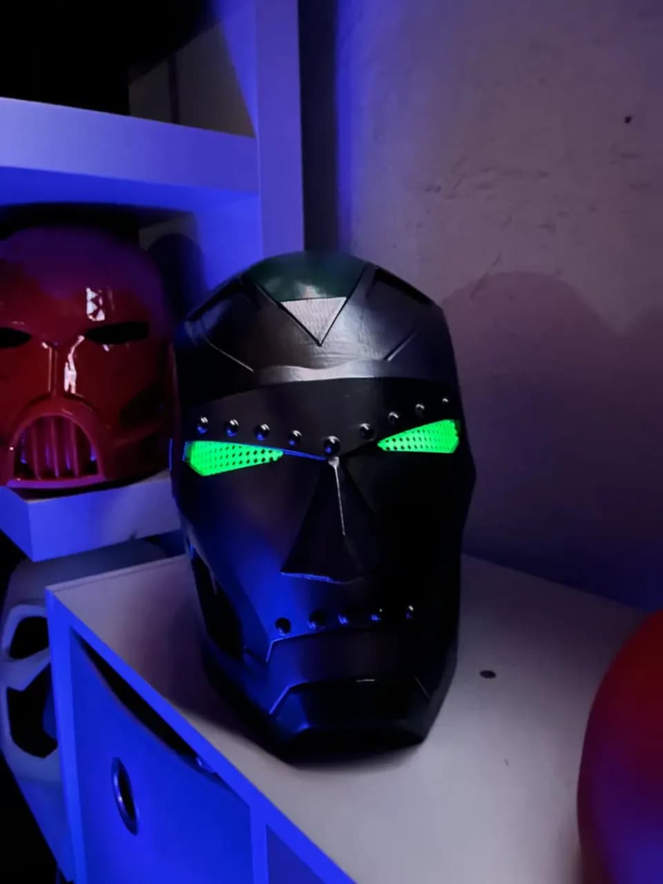 STL - Casco de Doom para cosplay render 2
