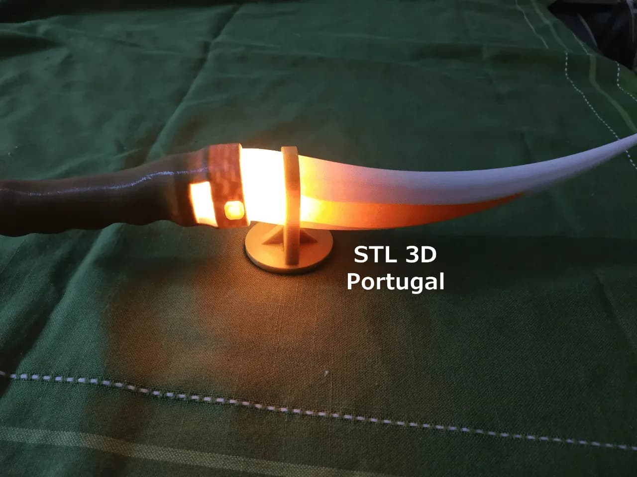 STL - Cuchillo de fantasía render 4