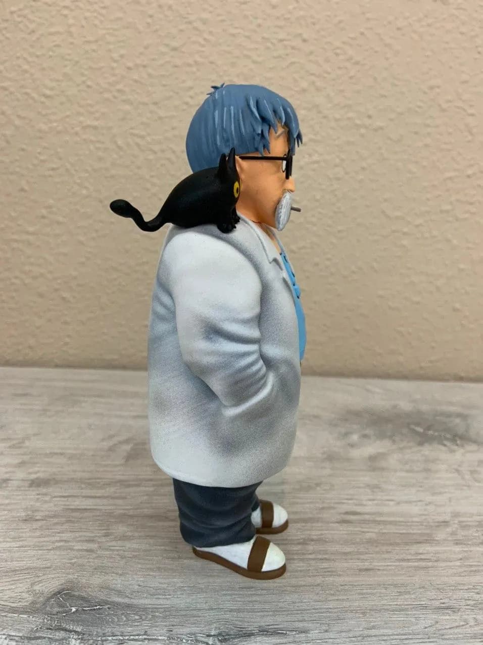 STL - Dr. Brief figura render 2