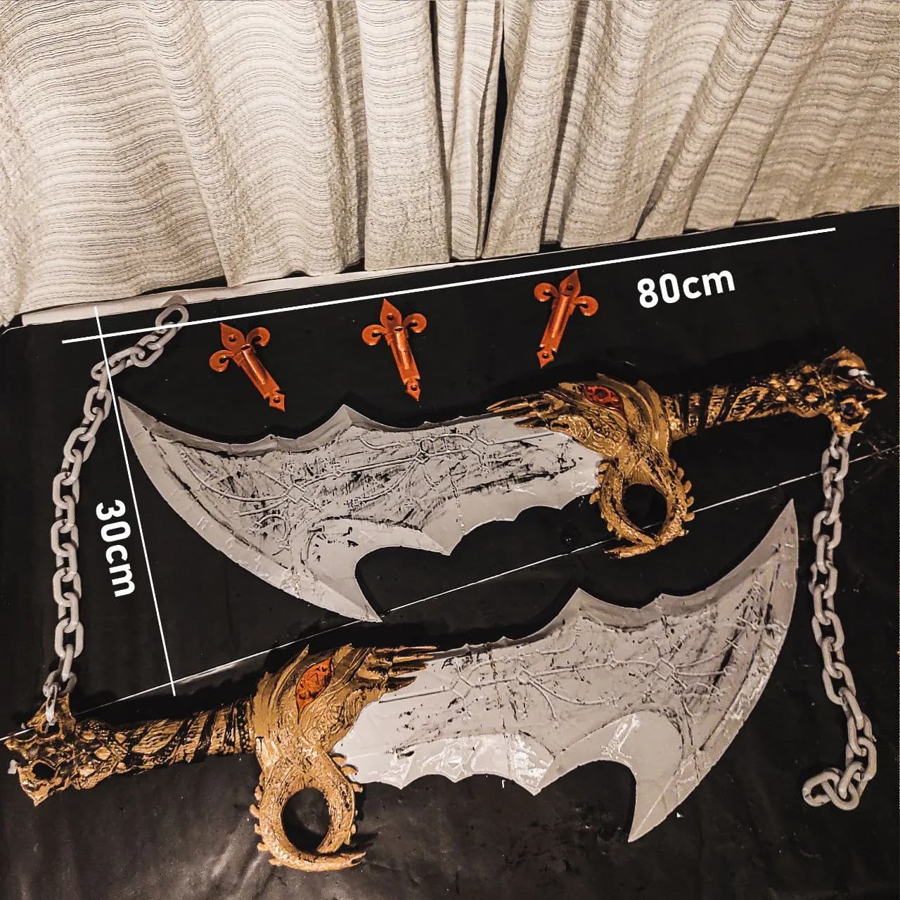 STL - Espadas del Caos de Kratos render 2