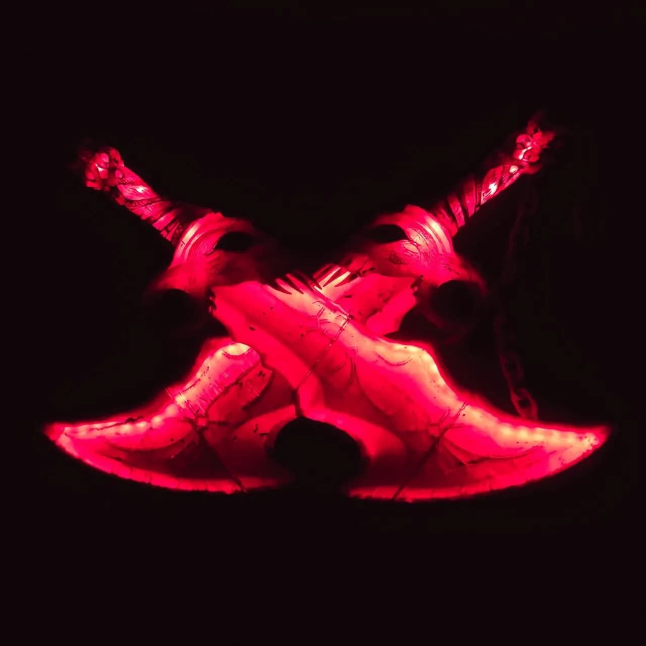 STL - Espadas del Caos de Kratos render 4