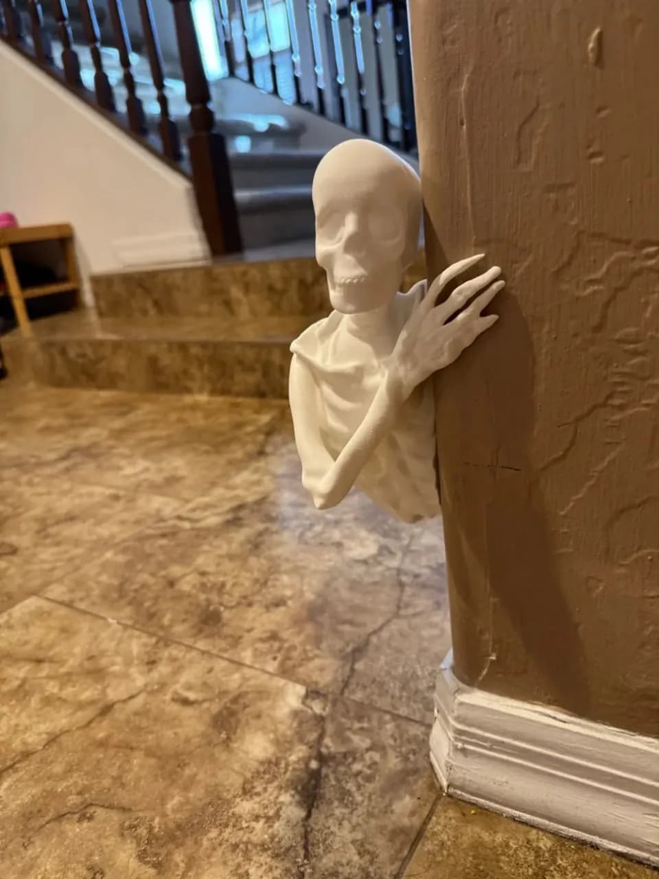 STL - Esqueleto de Halloween asomándose