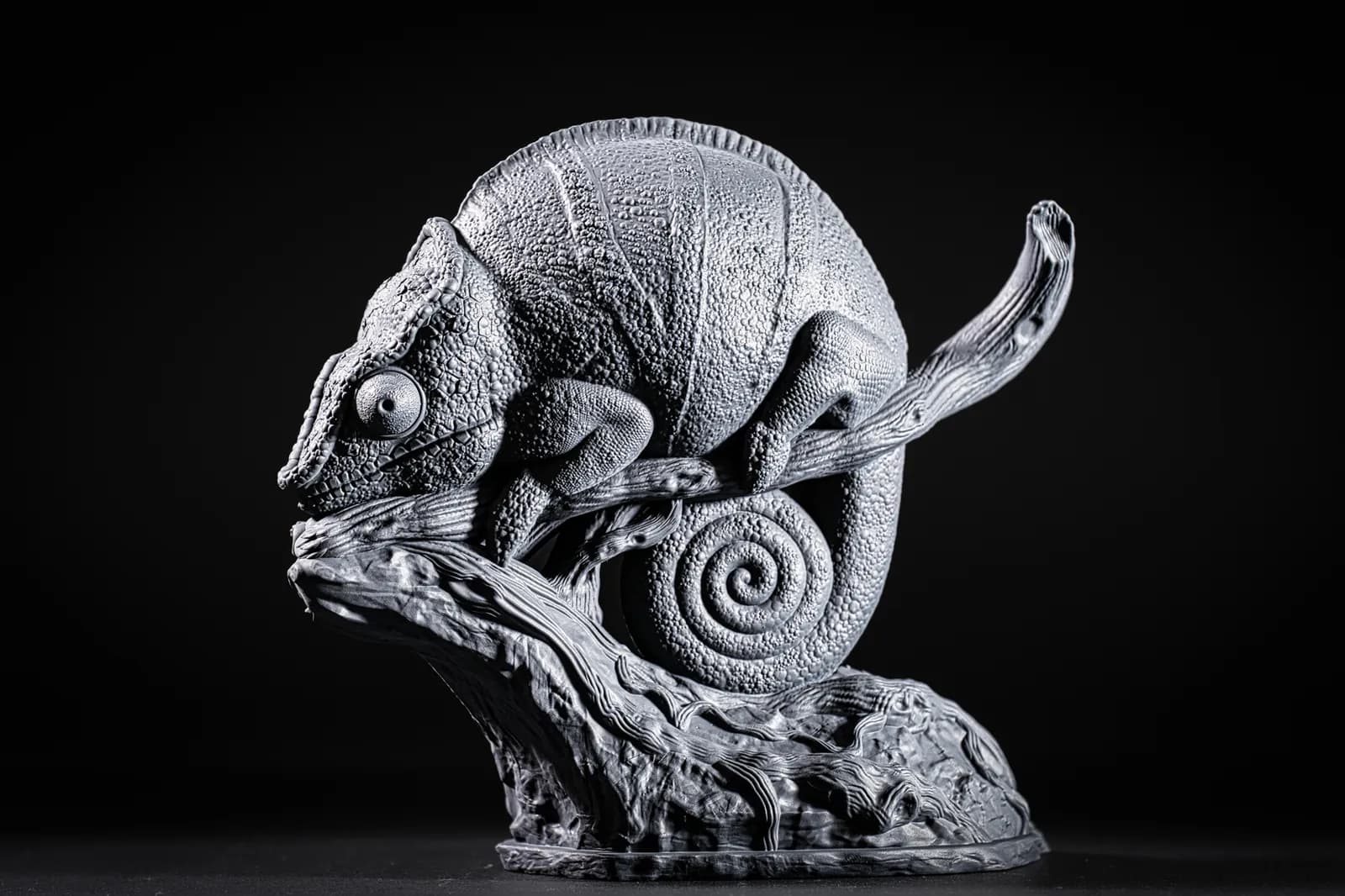 STL - Figura de Camaleón Pantera render 5