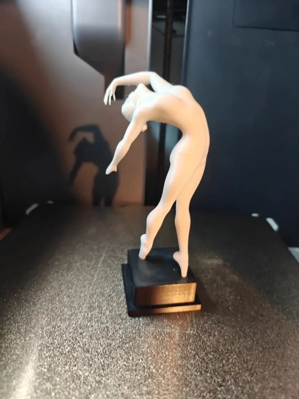 STL - Figura de gimnasta