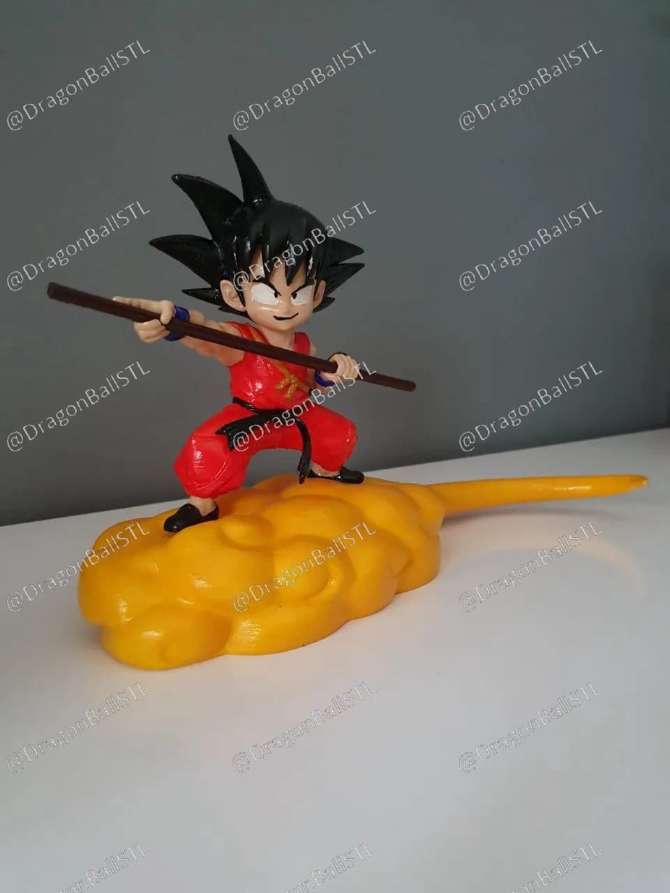 STL - Figura de Son Goku en Nube Kinto