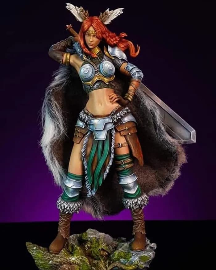 STL - Figura Valquiria con Espada render 2