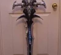 STL - Frostmourne de Warcraft