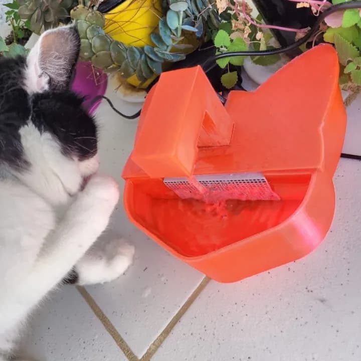 STL - Fuente de Agua para Gatos