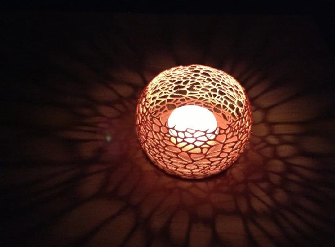 STL - Lámpara de vela de coral calada