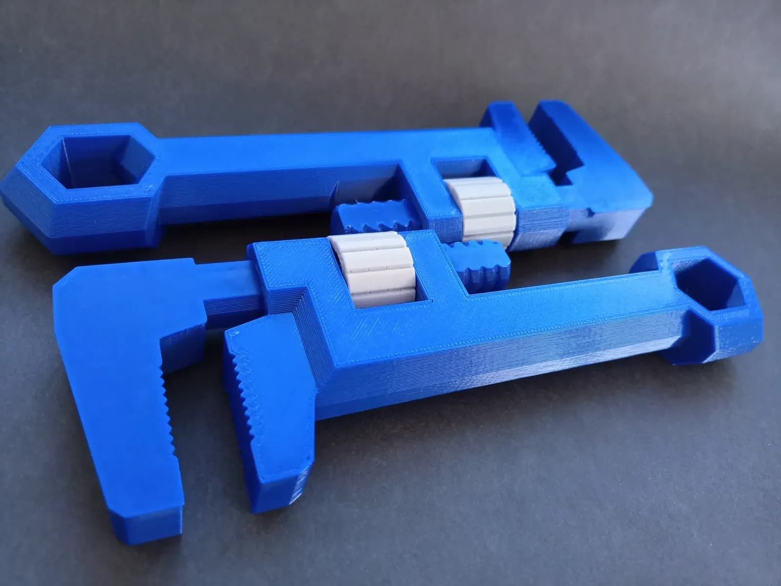 STL - Llave Stilson Ajustable