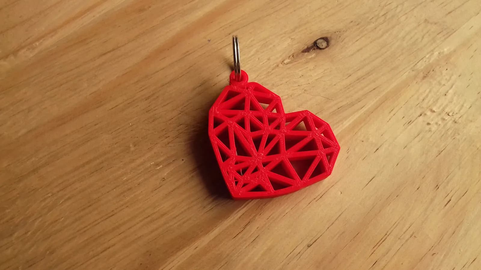 STL - llavero corazon geometrico render 3