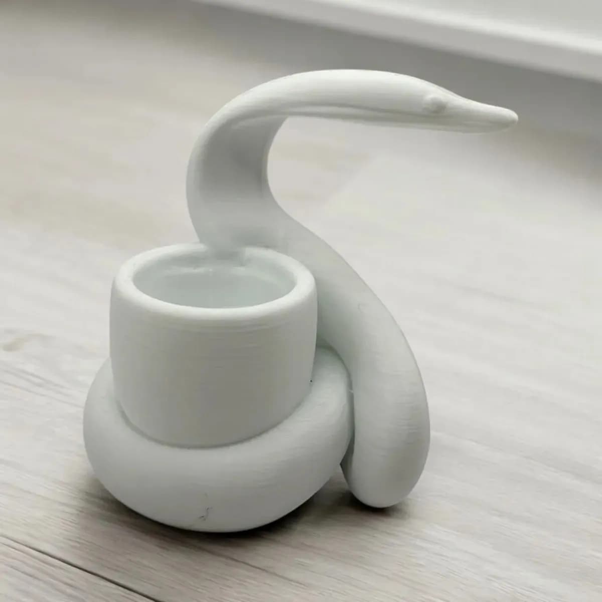 STL - Maceta de serpiente con cactus render 3