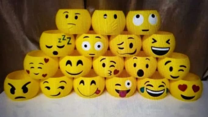 STL - Maceta emoji divertida