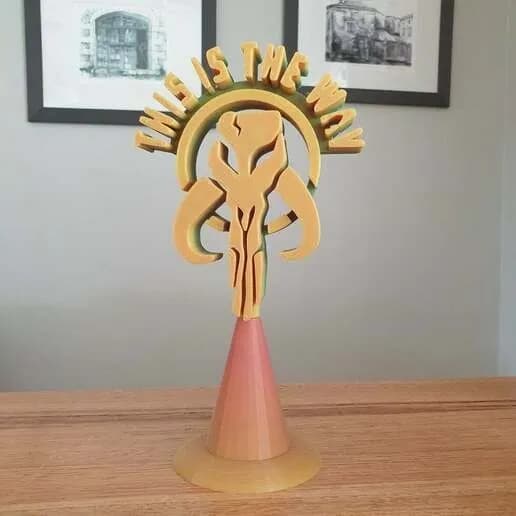 STL - mandalorian headphones stand render 3