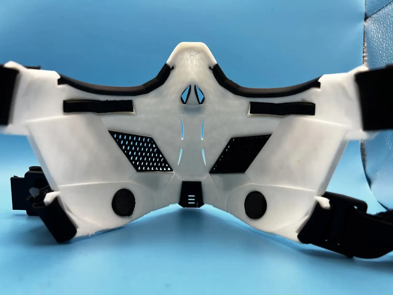 STL - Máscara Cyberpunk Impresa en 3D render 3