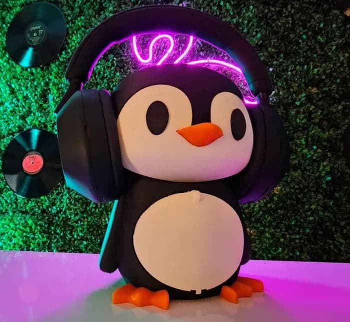 STL - penguin headphone stand