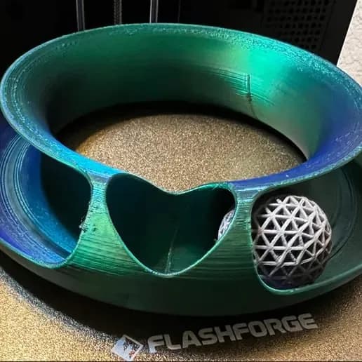 STL - Pista de Bolas para Gatos render 2