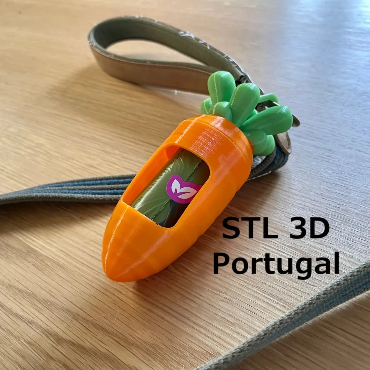 STL - Porta bolsa de cacas de zanahoria