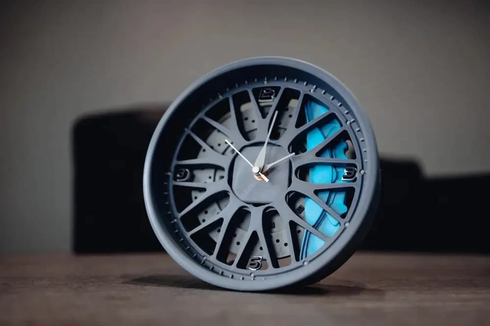 STL - Reloj de pared llanta deportiva render 3