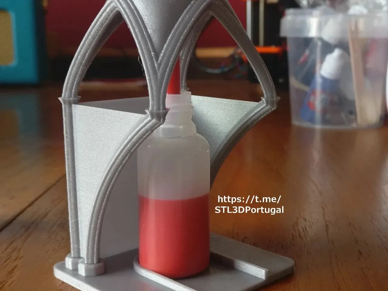 STL - Soporte de pintura gótico render 2