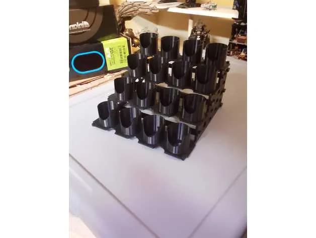 STL - Soporte para botellas de pintura