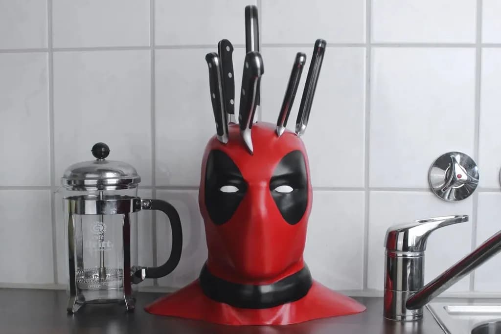 STL - Soporte para cuchillos Deadpool