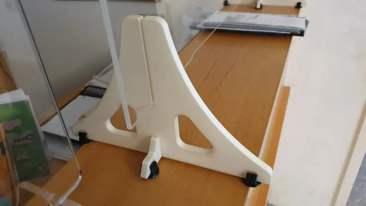 STL - Soporte para lámina acrílica