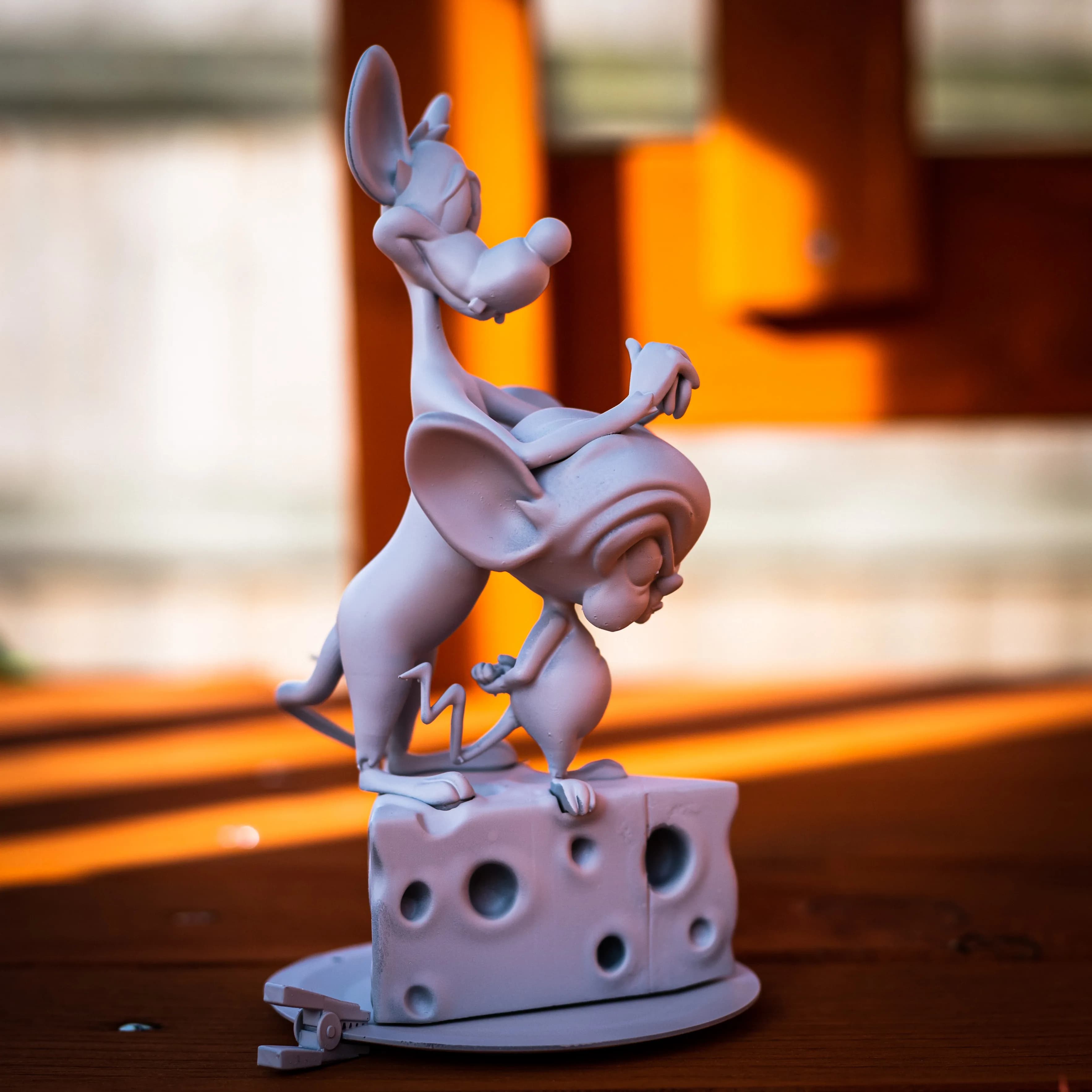 STL - pinky y cerebro render 4