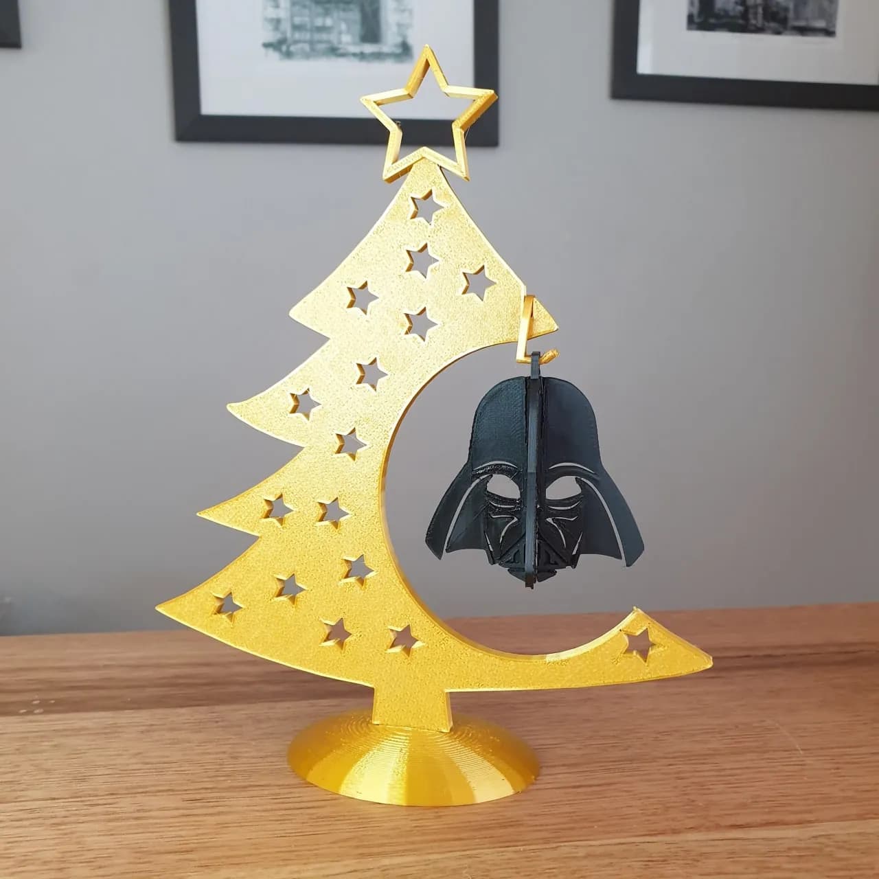 STL - Adorno de árbol de Navidad de Darth Vader render 1