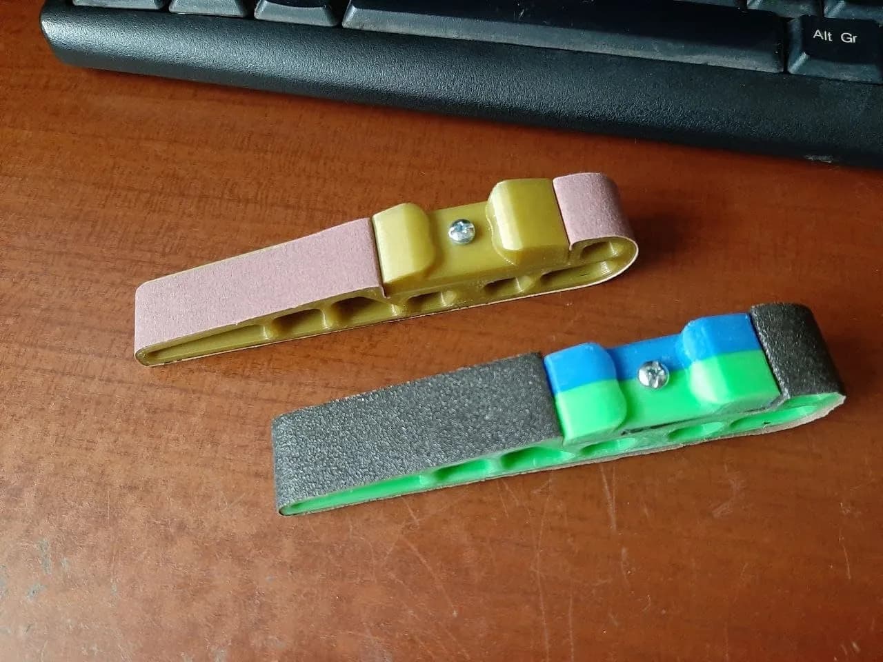 STL - Bloque de lijado manual para miniaturas render 1