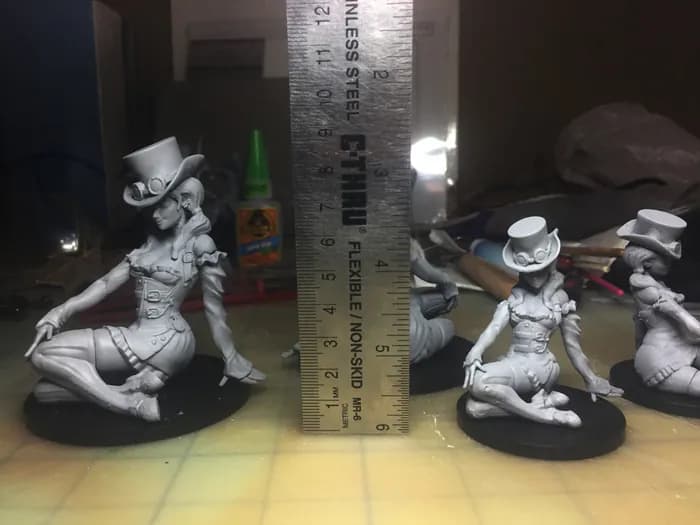 STL - Chica Steampunk con Sombrero de Copa render 5