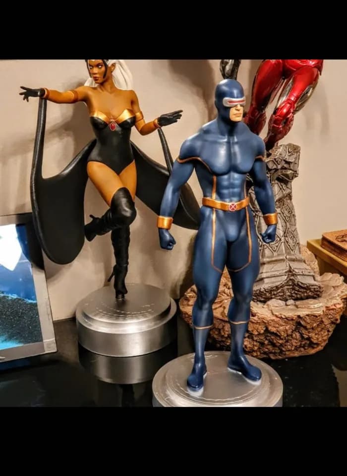cyclops astonishing x men includes alternative headsculpt