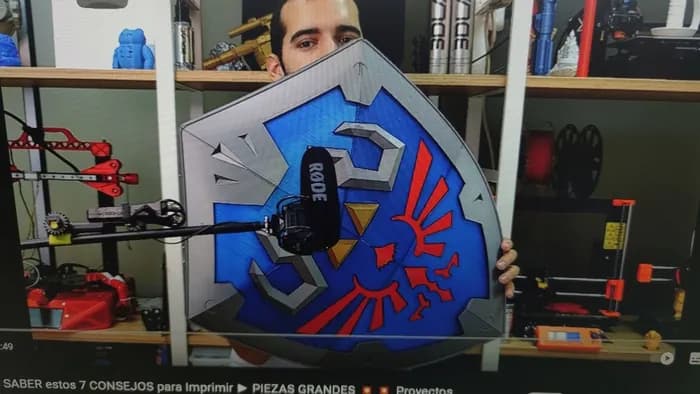 STL - escudo hyliano 70cm de alto hylian shield render 1