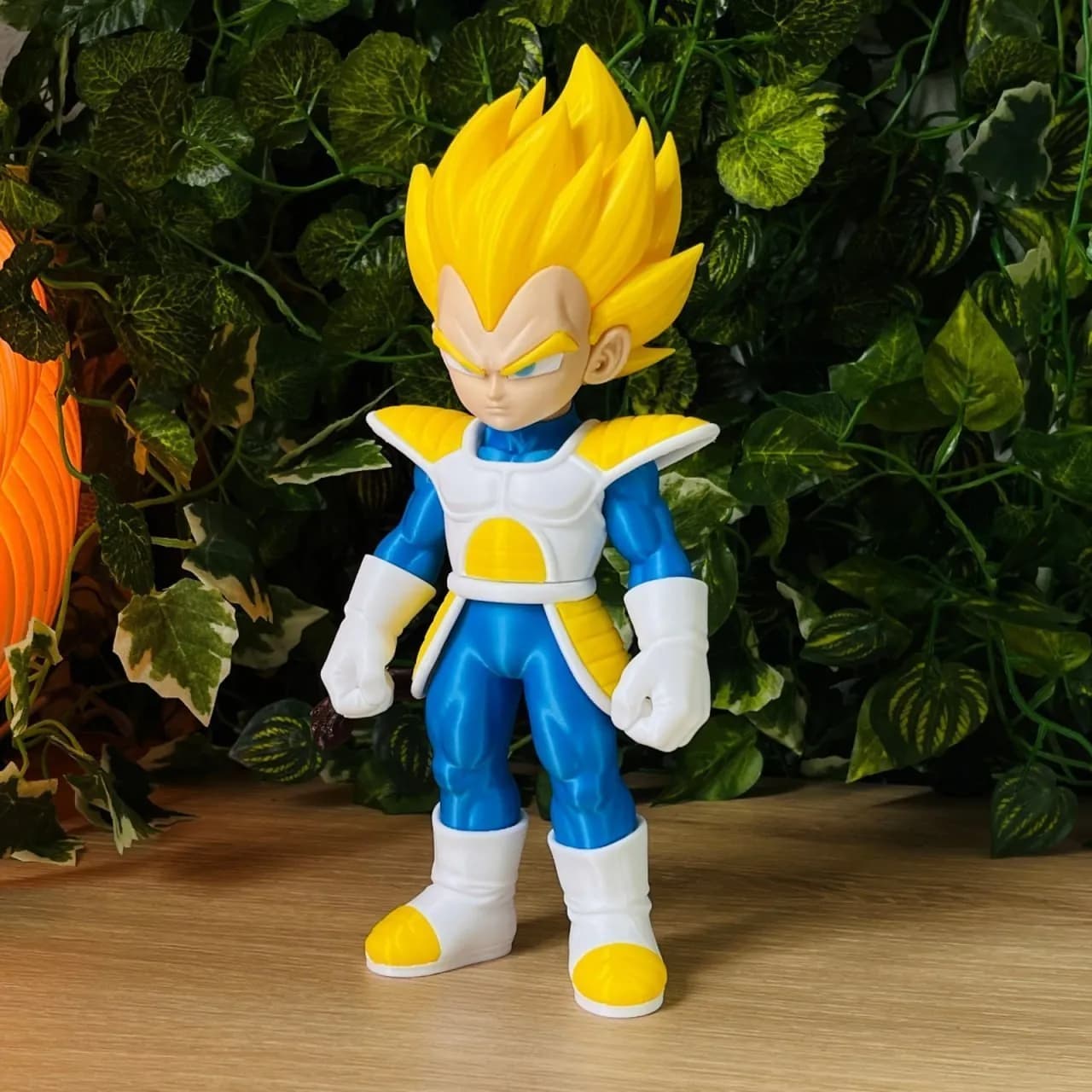 STL - Figura de Vegeta estilo Super Saiyan render 1