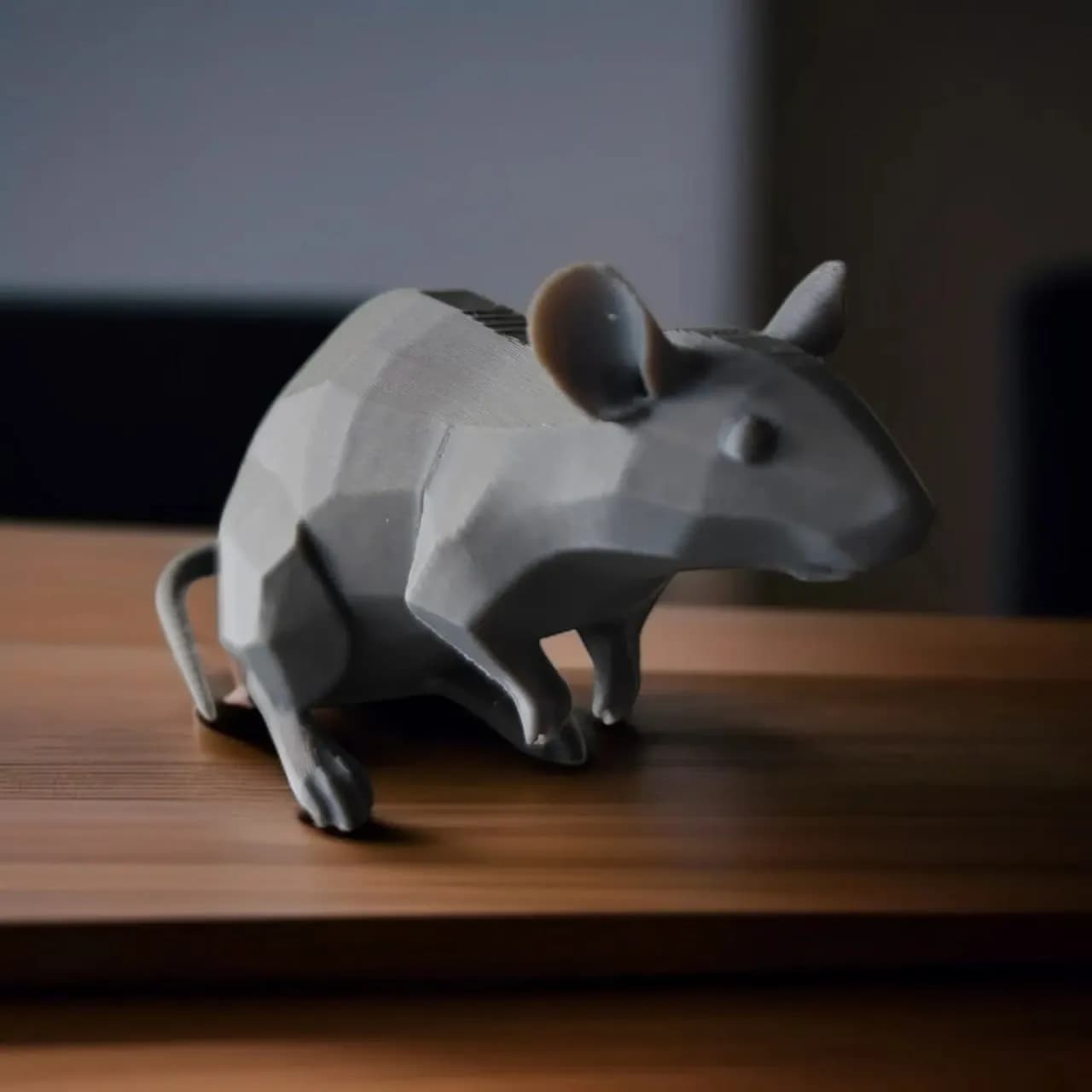 STL - Figura estilizada de ratón low poly render 4