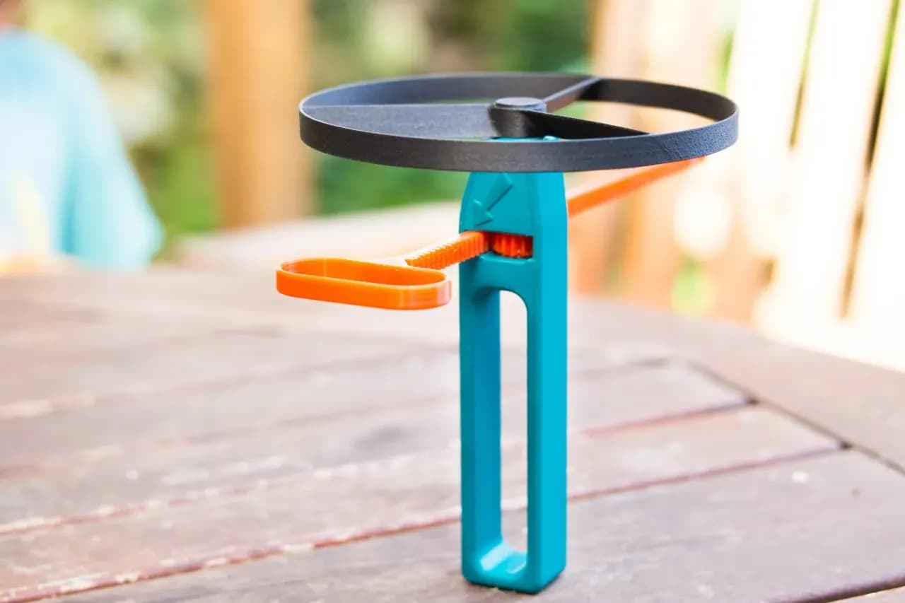 STL - Toy helicopter with propellers