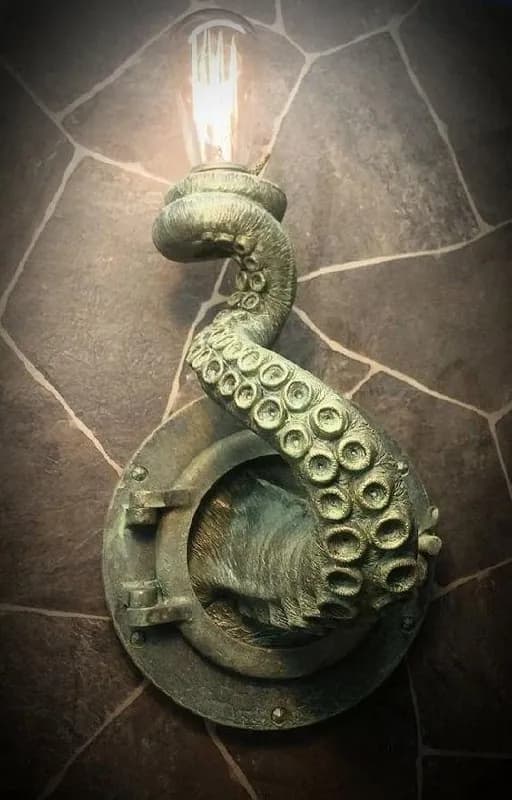STL - Nautical Tentacle Porthole Lamp