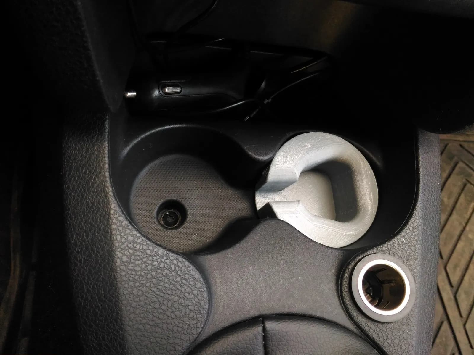 STL - Soporte para vapeador en portavasos de coche render 4